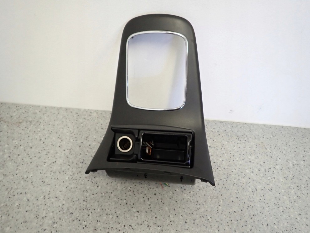 TOYOTA AVENSIS T25 06-08 POPIELNICZKA RAMKA KONSOLKA 3/9