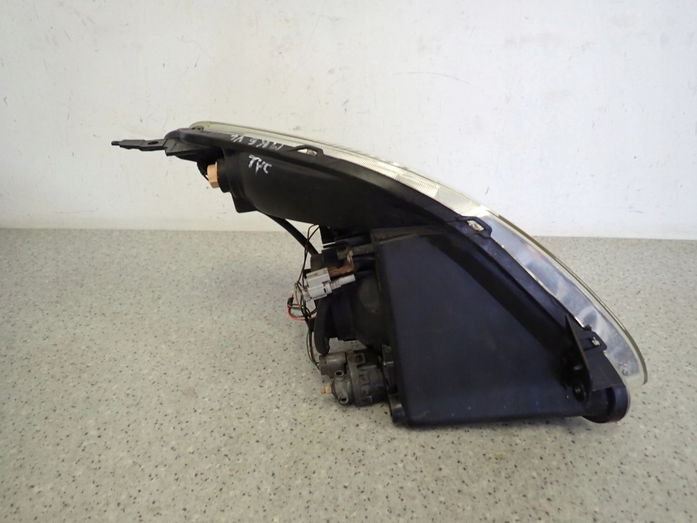 SUZUKI SWIFT 05-09 REFLEKTOR LEWY LAMPA PRZEDNIA LEWA 5/9