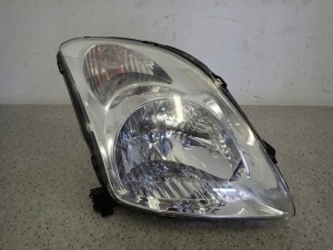 SUZUKI SWIFT 05-09 REFLEKTOR PRAWY LAMPA PRZEDNIA PRAWA