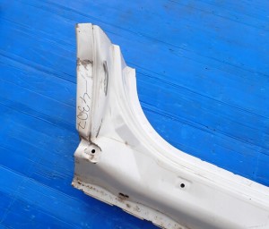 MITSUBISHI OUTLANDER II 06-12 PRÓG PRAWY W13 6/10 MINIATURA