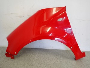 SUZUKI SX4 06-12 BŁOTNIK PRZEDNI LEWY ZCF