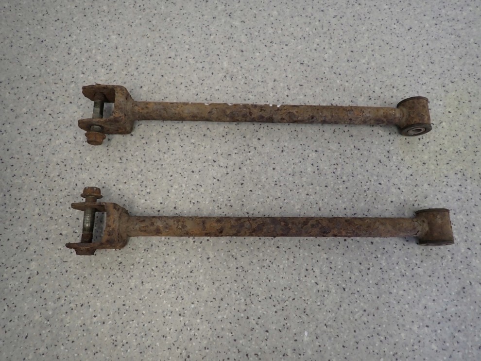 SUZUKI LIANA 2WD 02- WAHACZ TYLNY LEWY LUB PRAWY POPRZECZNY 1/5